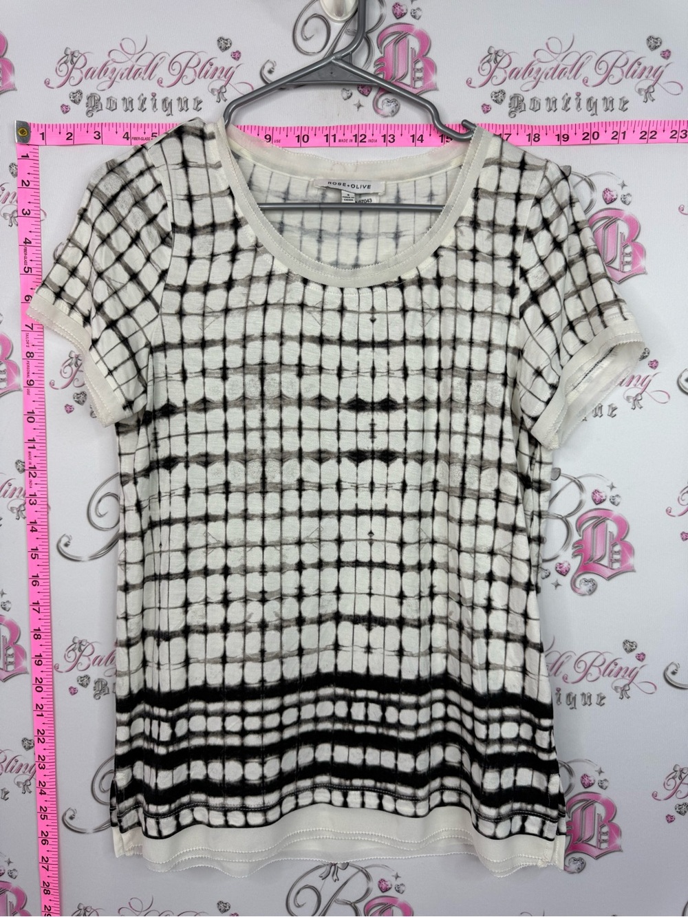 Rose & Olive Black and White Grid Tie-Dye Short Sleeve Tee